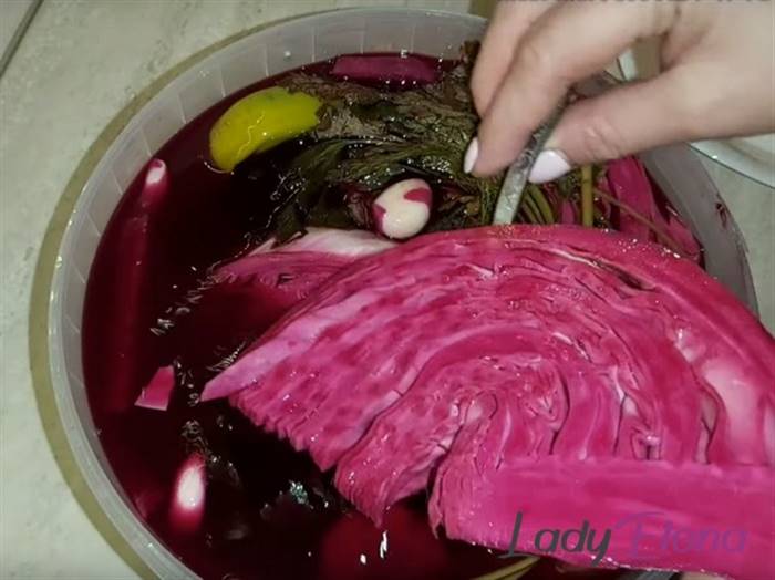 Квашена капуста з буряком по-грузинськи
