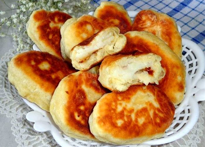 Пиріжки з картоплею смажені на сковороді на кефірі пиріжків на кефірі
